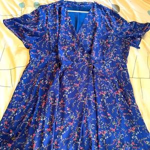 Size 22 Madewell floral mini wrap dress!